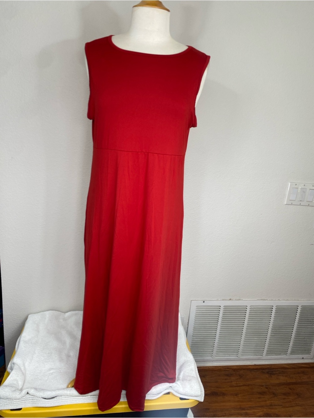 Amazon Women's Red Sleeveless Jersey Midi Tank Dress Size Large Casual Coastal